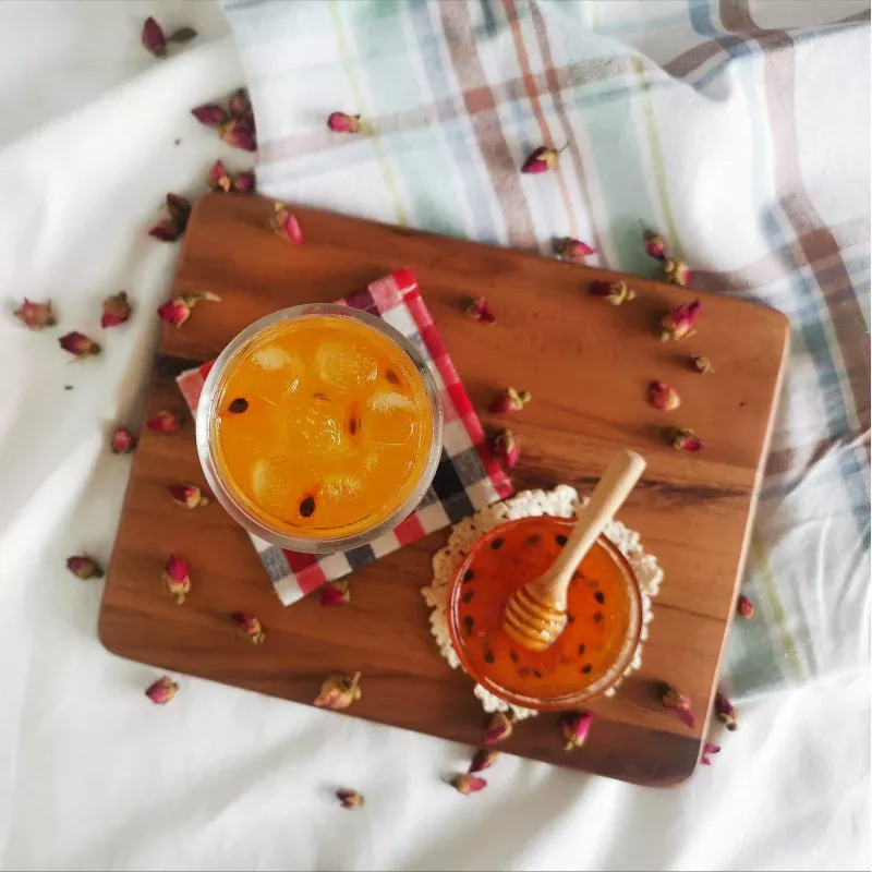 Passion Fruit Pulp (W. Seed) 4kg
